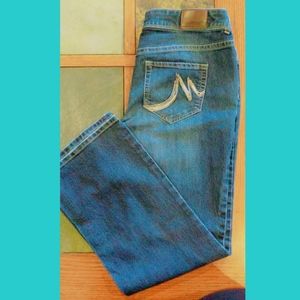 Maurices 16 Short Jeans